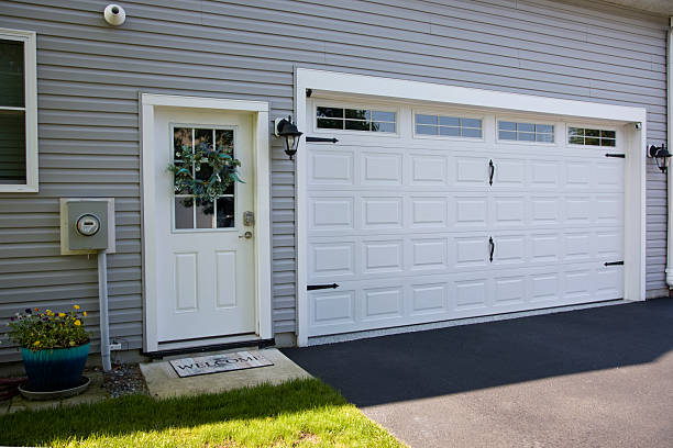 24/7 Emergency Garage Door Panel Replacement experts in Okarche, OK